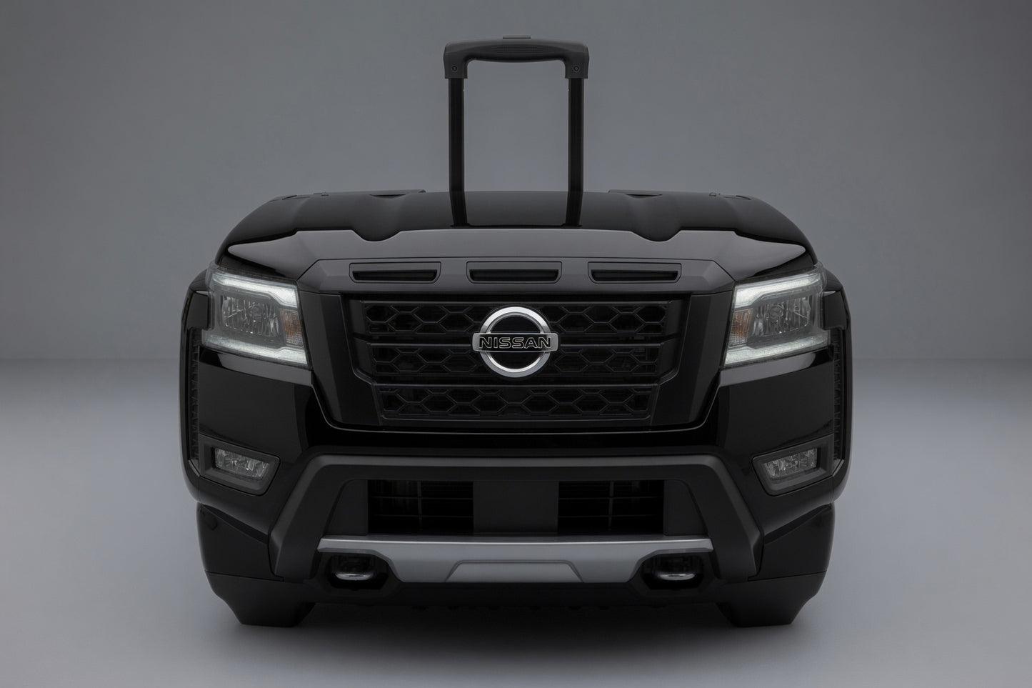 NISSAN FRONTIER NEGRA